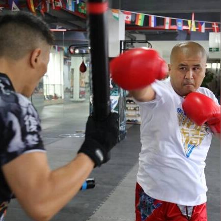 逝去的青春，头破血流的年轻人未办葬礼的遗憾