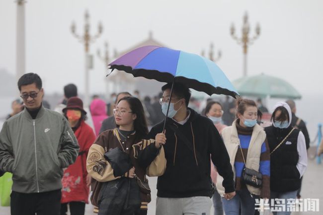 长沙一夜降温11℃，游客连夜抢购长袖的温暖故事