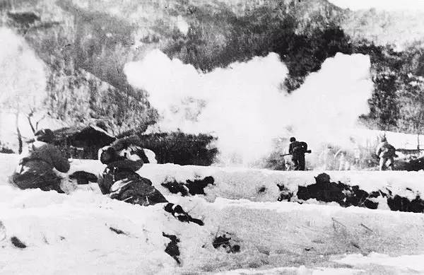 志愿军老兵在零下40度冰窟中的排爆壮举