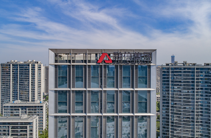 融信中国单日涨幅近400%的背后故事