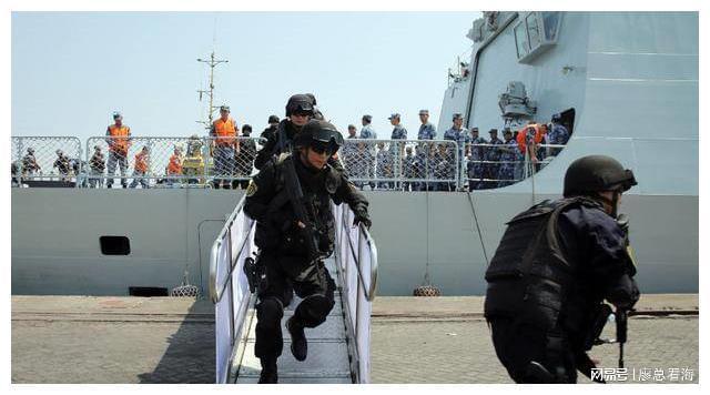 男子亲历黎巴嫩撤侨，夜航九小时的归途