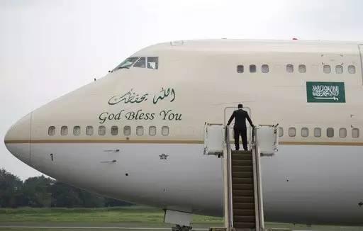 无视禁飞令，伊外长专机降落黎首都——彰显国际合作与外交决心的壮举